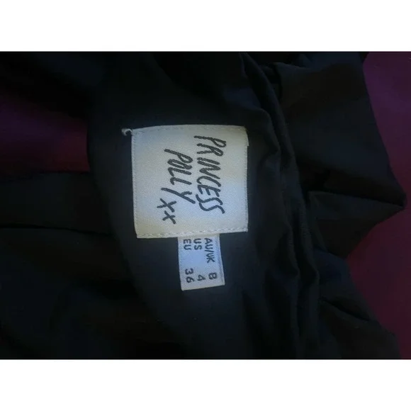 PRINCESS POLLY Halter Crop Top - Picture 7 of 8